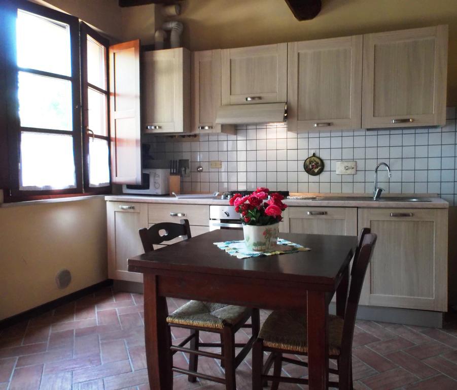 Apartments Borgo Toscano Gambassi Terme Rum bild